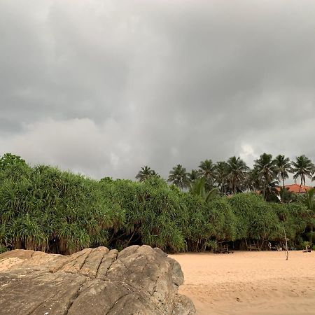 Tranquil Private Villa Near Bentota Beach Exteriör bild