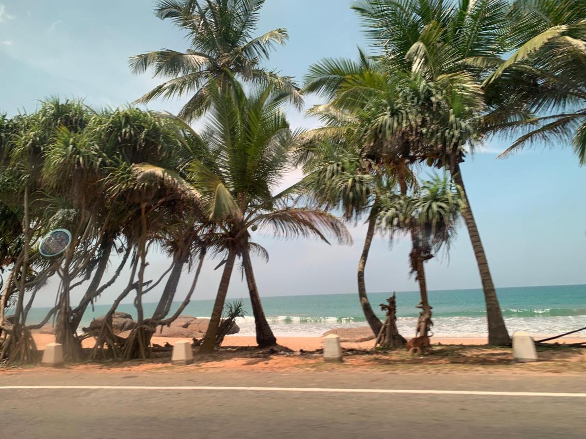 Tranquil Private Villa Near Bentota Beach Exteriör bild